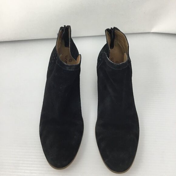 Susina Kyle Perforated Suede Ankle Bootie (B8) - Picture 4 of 8